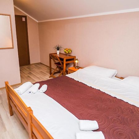 Hotel Vincentinum Novigrad Na Dobri Duga Resa Εξωτερικό φωτογραφία
